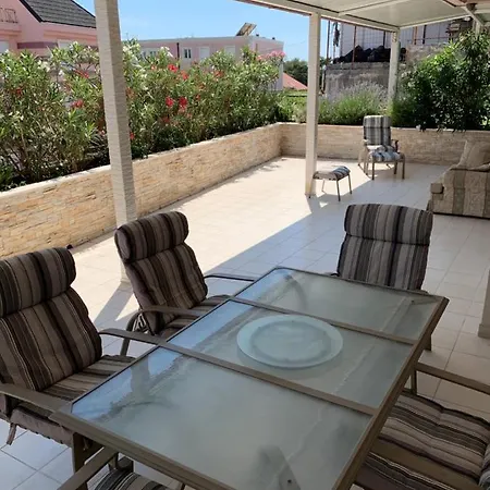 Relax Whit Big Terrace 170m2 Near The In Lägenhet *