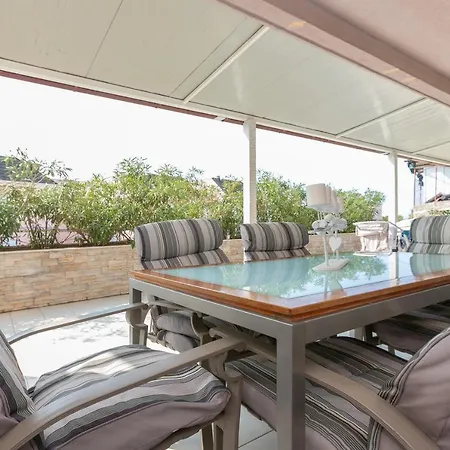 Lägenhet Relax Whit Big Terrace 170m2 Near The In Split