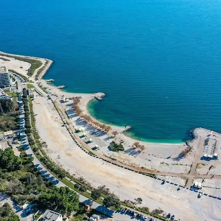 Relax Whit Big Terrace 170m2 Near The In *