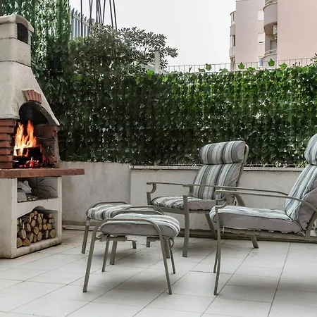 Relax Whit Big Terrace 170m2 Near The Appartement Split
