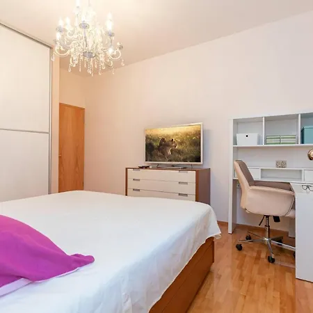 Relax Whit Big Terrace 170m2 Near The