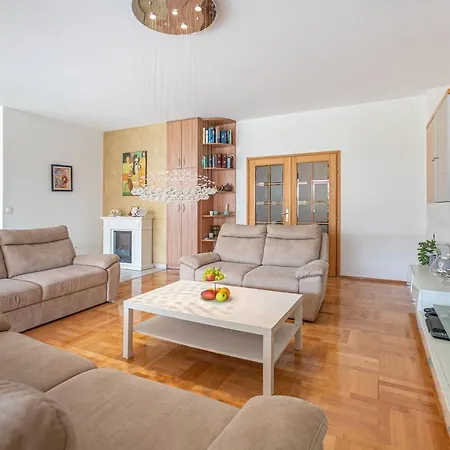 Relax Whit Big Terrace 170m2 Near The *