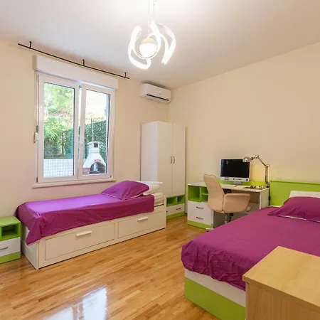 شقة Relax Whit Big Terrace 170m2 Near The In سبليت