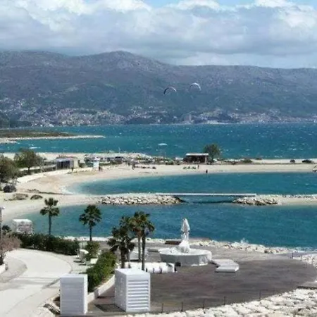 Apartment Relax Whit Big Terrace 170m2 Near The Split