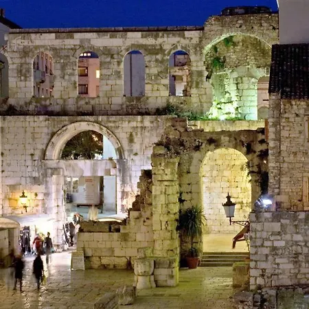 شقة Relax Whit Big Terrace 170m2 Near The In سبليت